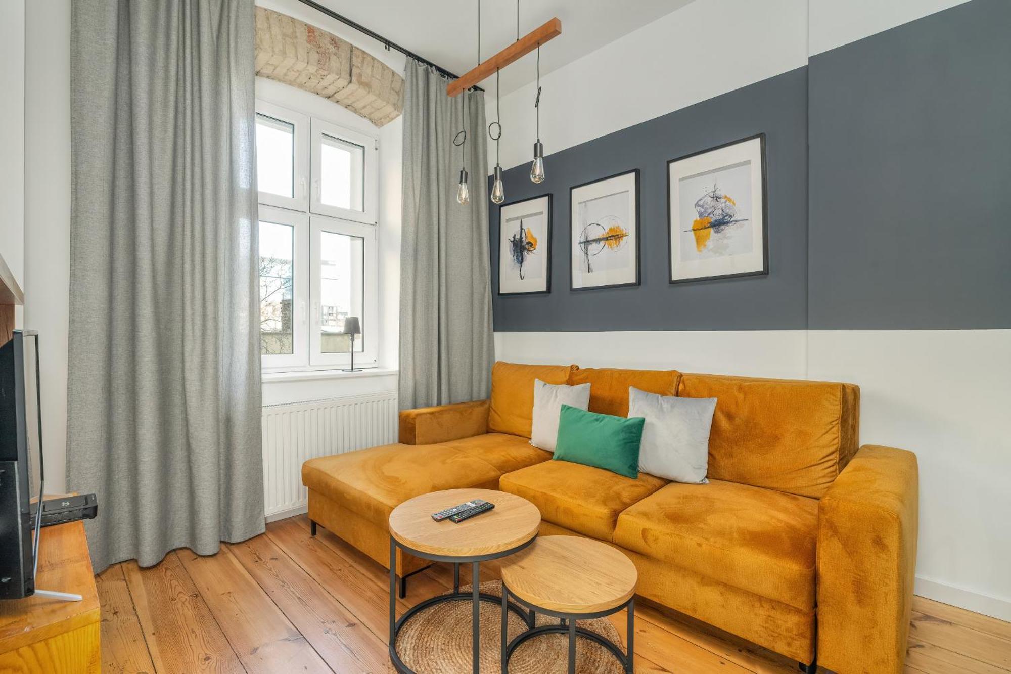 Apartment Elegant Near To The Centre Of By Rent Like *