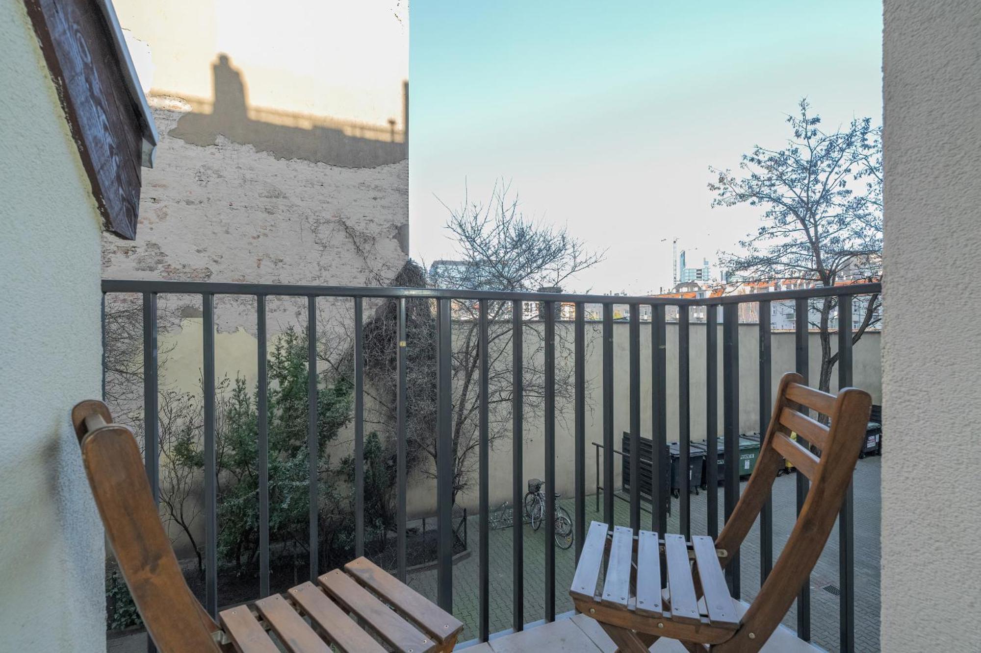 Elegant Near To The Centre Of By Rent Like Apartment